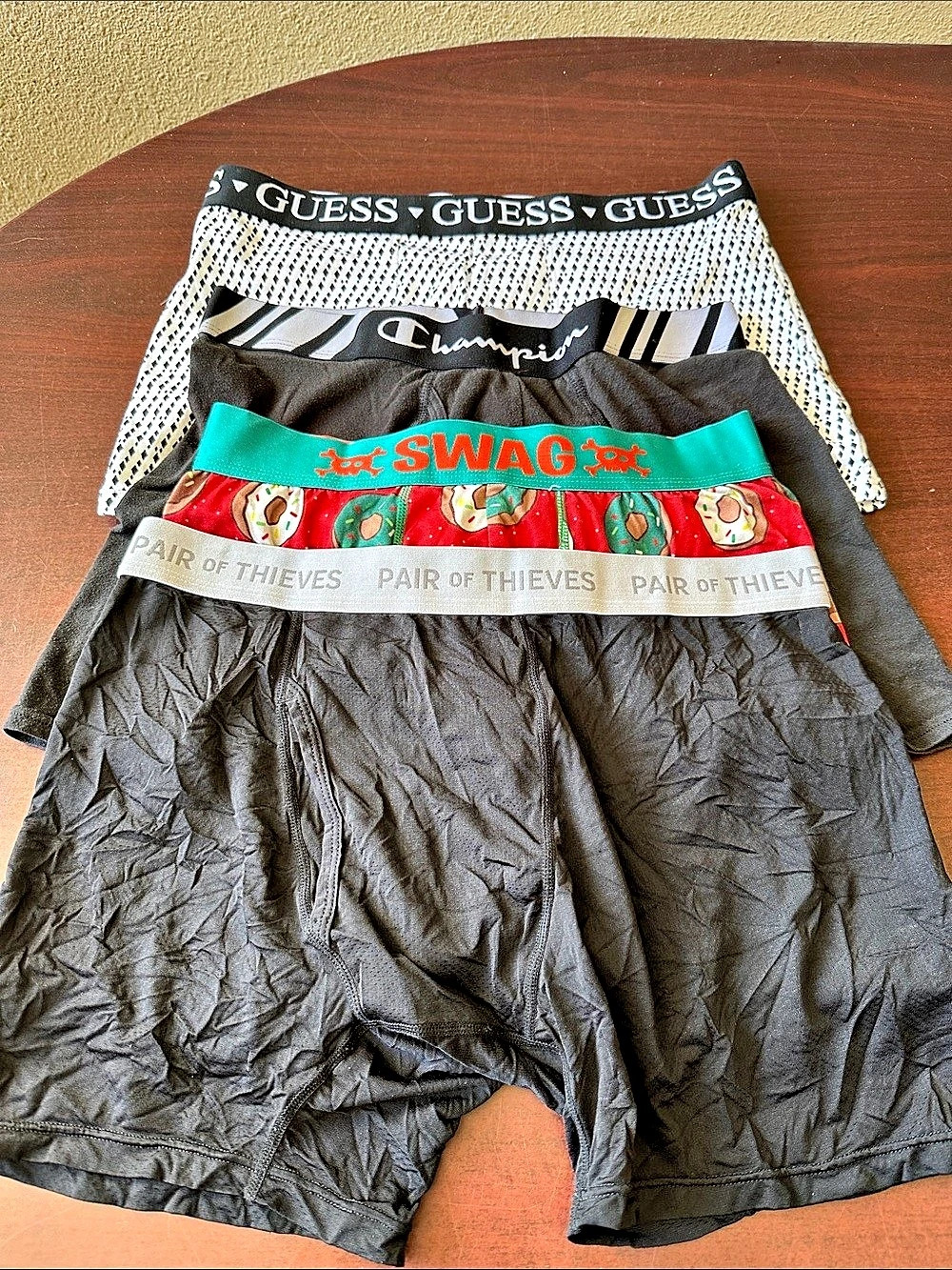2#186, Size M Briefs Men's 4-Pair, Are New And Like New